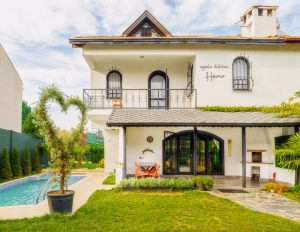 Uğurlu Dükkan Home Villaları!