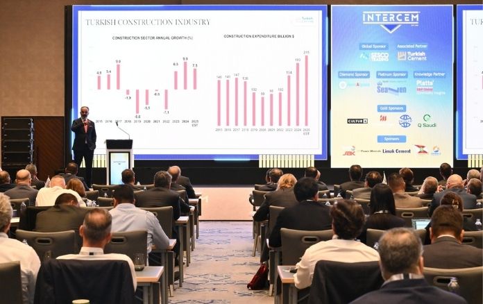 ÇCSİB: Çimento İhracatı Yüzde 22 Arttı, Ancak Kur Baskısı Sektörün Kârlılığını Tehdit Ediyor